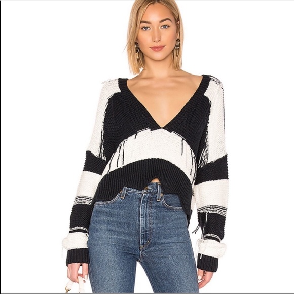 🔥WILDFOX🔥COUTURE ZAFIRIS BLACK & WHITE STRIPE V-NECK SWEATER LARGE NWT - Picture 2 of 7